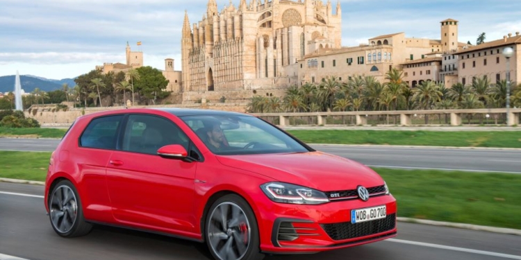 Интересуетесь? Сколько стоят в Германии б/у, но почти новые авто