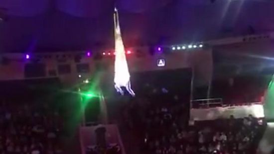 В Астане воздушная гимнастка сорвалась из-под купола цирка 1