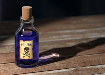 Пенсионерка в Вермонте готовила яд для самоубийства, но вначале проверяла его на соседях