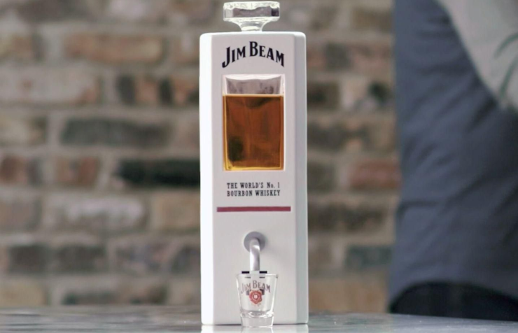 Компания Jim Beam представила умный графин. Для виски, разумеется 1