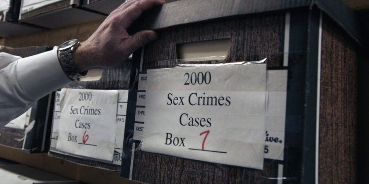 В США проводят ДНК-экспертизу улик из десятков тысяч старых дел об изнасиловании – обнаружили следы сотен серийных преступников