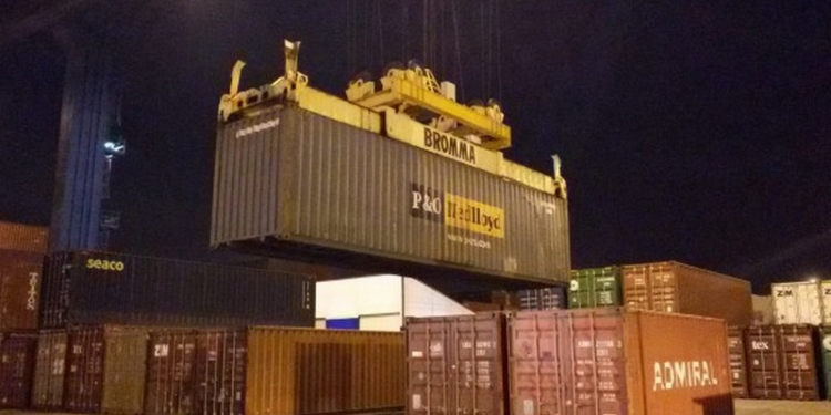 В Одесском порту ГФС при помощи британских налоговиков перехватили контрабандный транзит – миллион пачек сигарет