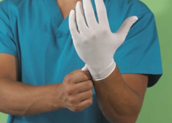 Малайзийский врач получит два года тюрьмы за то, что вместо обрезания отрезал пенис