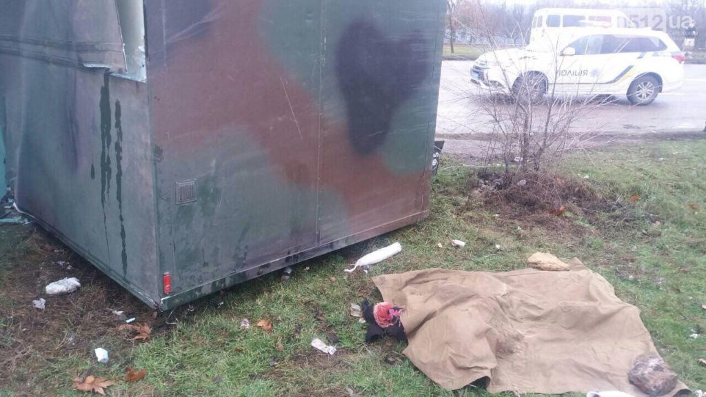 В Новой Одессе грузовик Нацгвардии врезался в остановку. Девушке отрезало голову, еще одна - в больнице 7