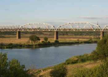 Повышение уровня воды в Александровском водохранилище может нанести немалый ущерб Южному Бугу, считают в компании “Нибулон”