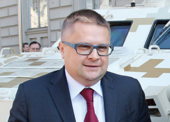 Генеральный директор ГК “Укроборонпром” Роман Романов подал в отставку. Но поможет ли это николаевским судостроителям?