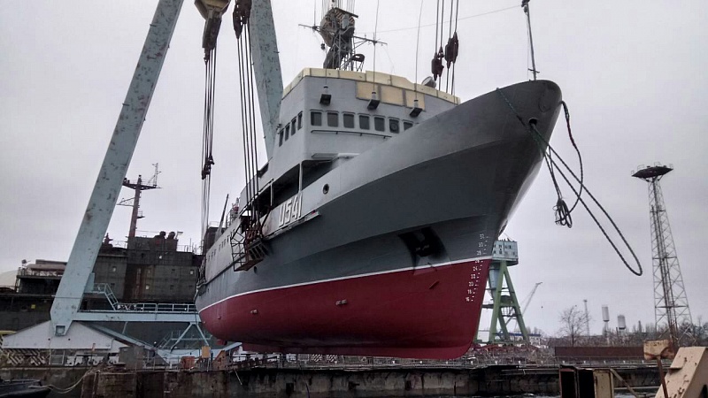 В Николаеве отремонтировали учебное судно ВМС "Смела" 1
