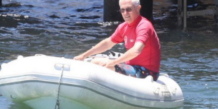 Австралийский премьер сфотографировался в лодке без спасательного жилета – его оштрафовали на $250