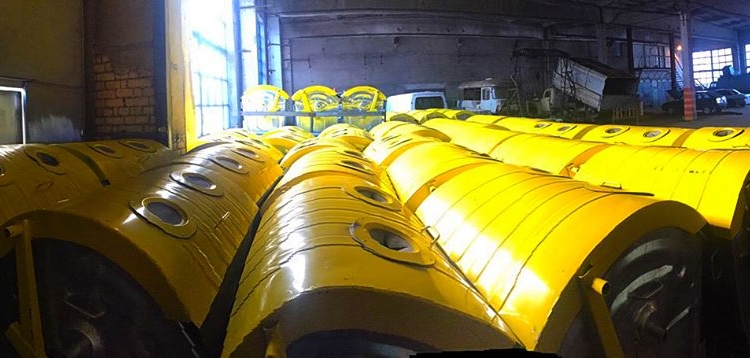 55 школ Николаева давно их ждали: прибыли контейнеры для раздельного сбора мусора