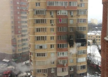 Чтобы спастись от огня, в Подмосковье люди выпрыгивали из окон 6-го этажа