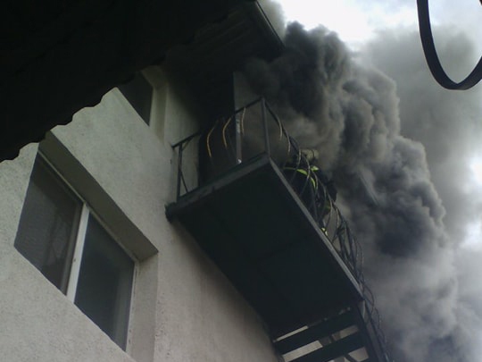 В Николаеве – довольно основательный пожар на третьем этаже жилого дома 1