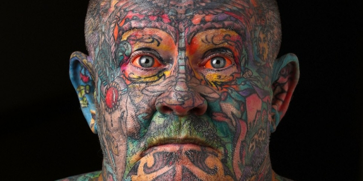 Когда татуировка – как одежда: бывший наркоман и преступник из Австралии каждый дюйм своего тела покрыл цветными узорами