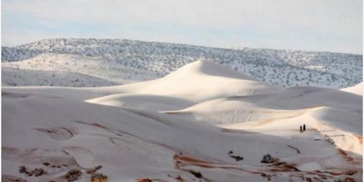 Жаркая Африка? В Сахаре сегодня выпал снег