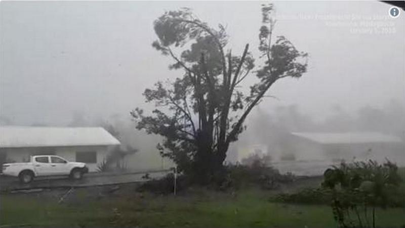 Природа бушует: обрушившийся на остров Мадагаскар мощнейший тропический циклон "Ава" убил минимум 29 человек 1