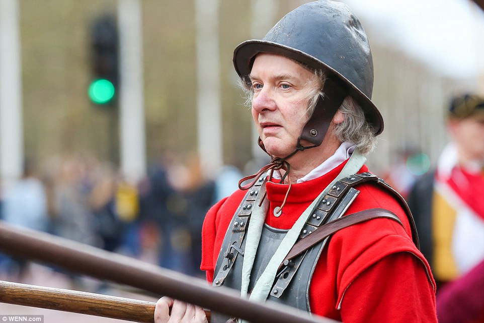 Времен мушкетеров и Бекингема: в Великобритании прошел парад в честь казненного короля Карла I 21