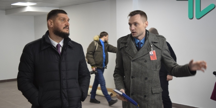 Шутка дня. Савченко «поблагодарил» фирму, отремонтировавшую аэровокзал Николаевского аэропорта до проведения тендера