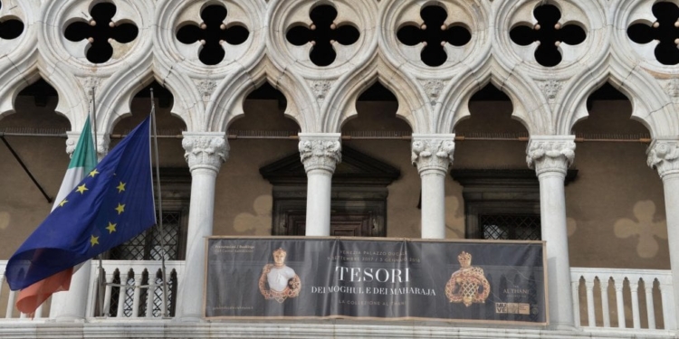 В Венеции ограбили выставку индийского старинного золота. Стоимость похищенного сложно определить