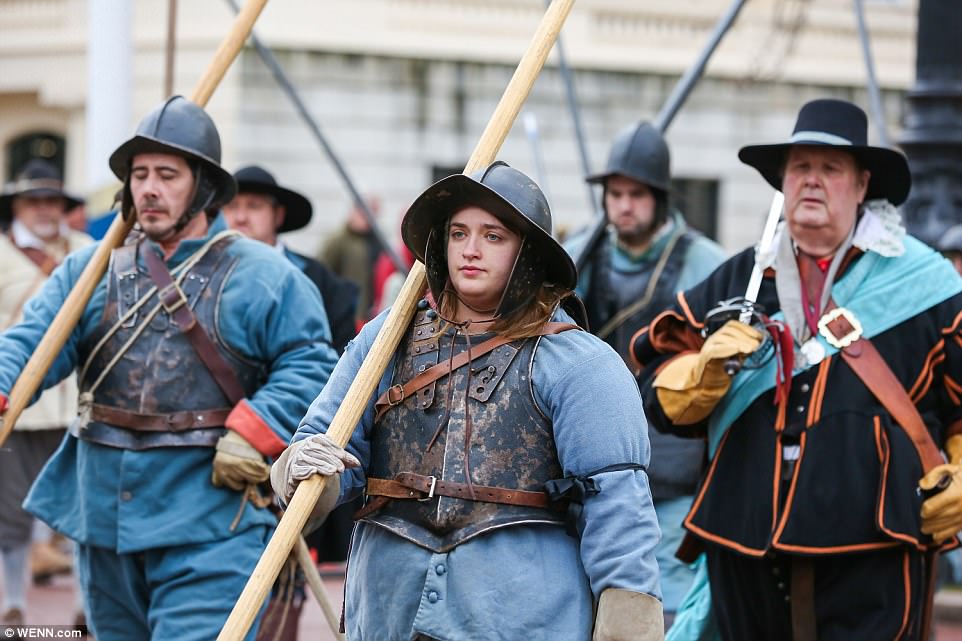 Времен мушкетеров и Бекингема: в Великобритании прошел парад в честь казненного короля Карла I 5