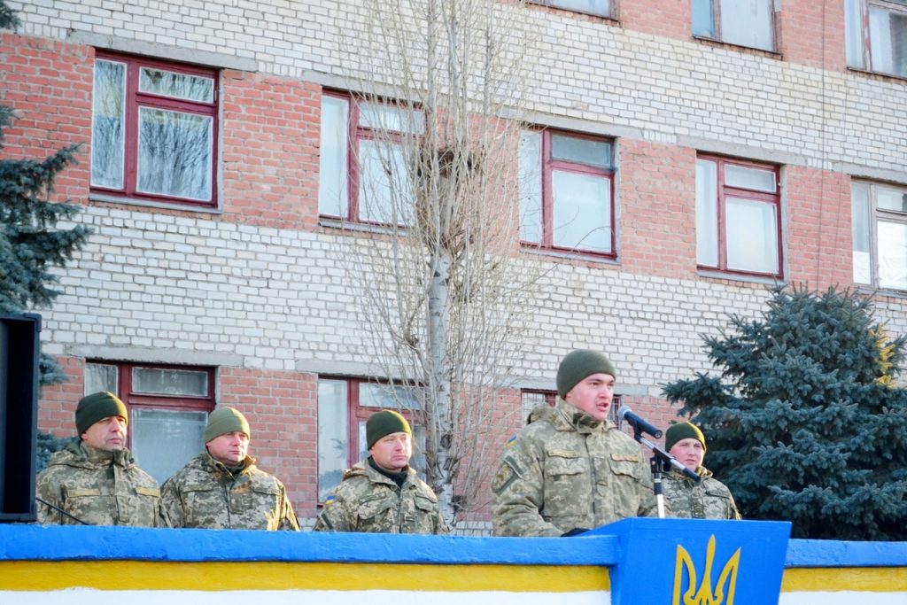 Бойцам Николаевского ремонтно-восстановительного полка вручили новую технику 4