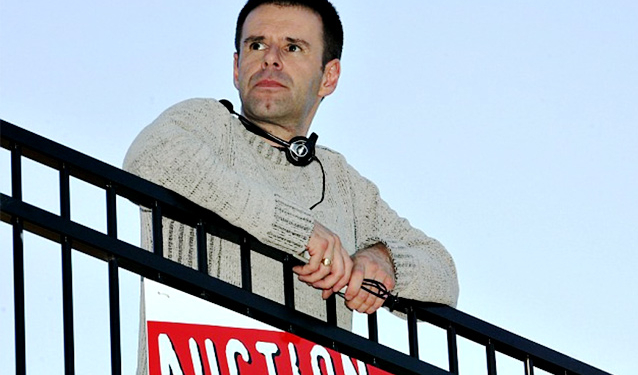 Человек, который продал свою жизнь на eBay, стал примером для многих