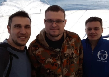 Николаевцы на старом «Москвиче» добрались до Африки и сегодня двинулись вглубь черного континента