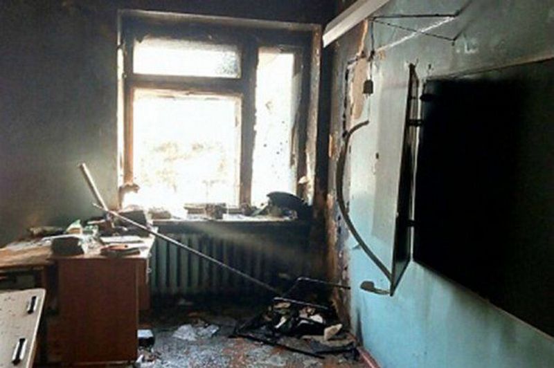В России школьник с топором напал на учительницу и учеников 1