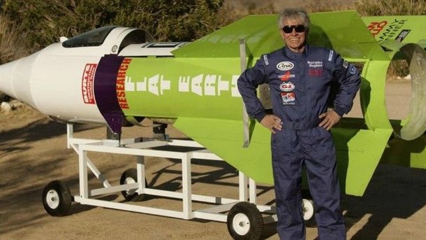 Эталон настойчивости: американец строит ракету, чтобы доказать, что Земля плоская 1