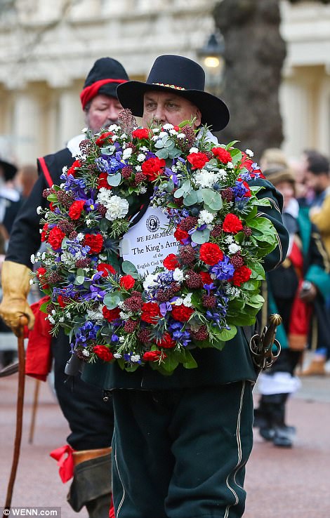 Времен мушкетеров и Бекингема: в Великобритании прошел парад в честь казненного короля Карла I 11