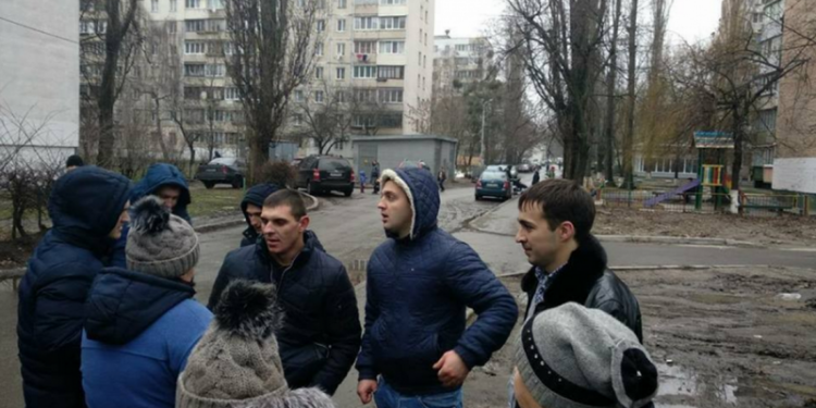 В Киевском избили отца ребенка, отказавшегося платить поборы в детском саду