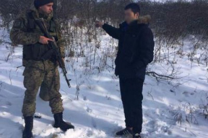 Россиянин с обмороженными руками и ногами пересёк границу с Украиной, попросив присвоить статус беженца 1