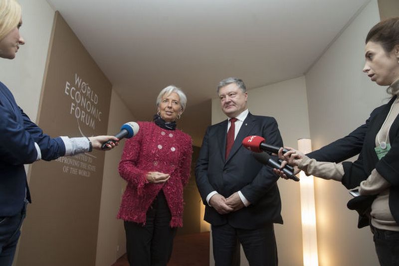 Лагард встретилась с Порошенко и сообщила, что МВФ ожидает от Украины 1