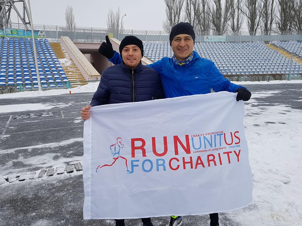 «RUN FOR CHARITY»: в Николаеве прошел первый 10-часовый благотворительный забег «Бег ради жизни детей» 1