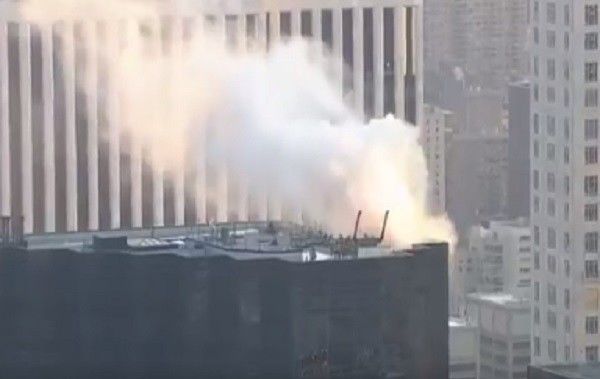 В Нью-Йорке горит небоскреб Трампа 1