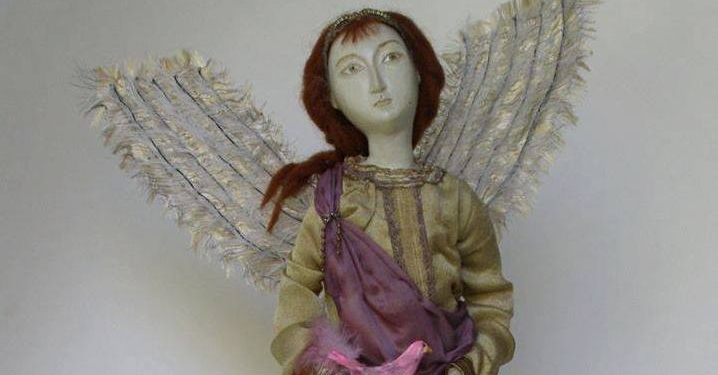 И пусть они парят над Николаевом. Небесные ангелы Елены Маркитан