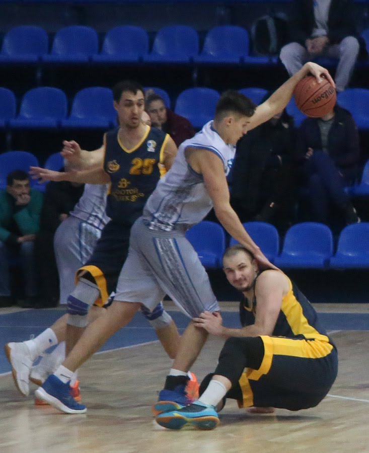Нико-Баскет отыграл с командой из Кропивницкого напряженную игру 7