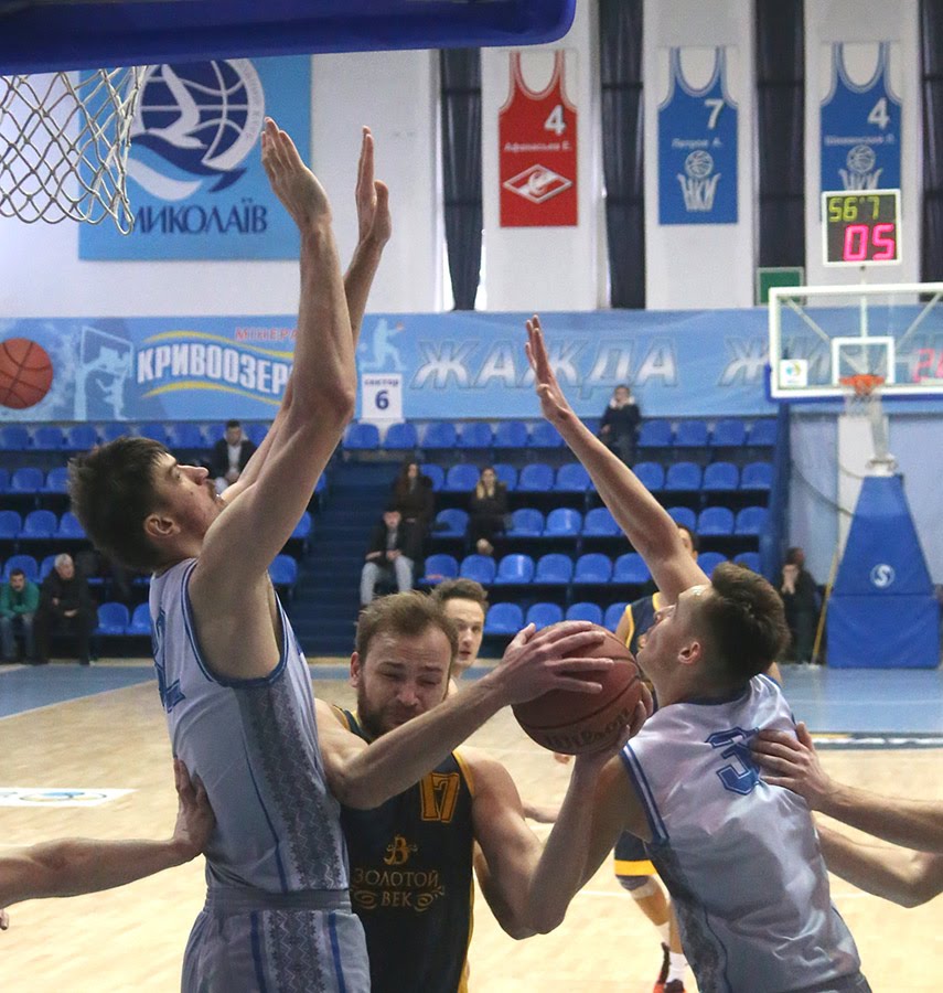 Нико-Баскет отыграл с командой из Кропивницкого напряженную игру 9