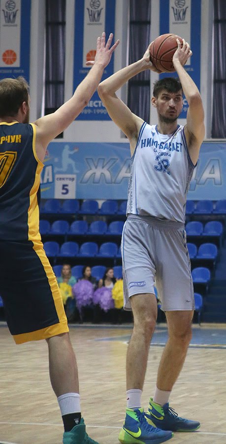 Нико-Баскет отыграл с командой из Кропивницкого напряженную игру 11