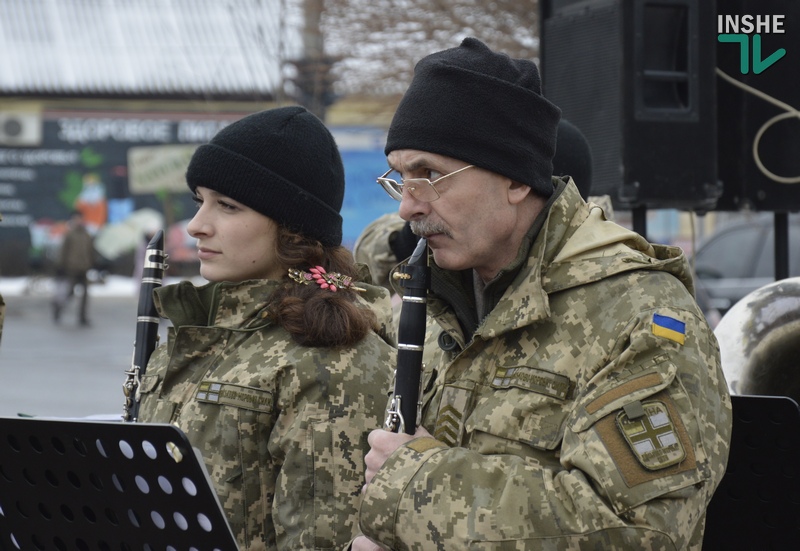 «Это наши украинские спартанцы»: в Николаеве почтили память погибших в бою под Крутами 7