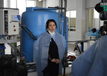 В поисках гепатита А: на фабрике “Чистая Вода” в Николаеве провели экскурсию для журналистов