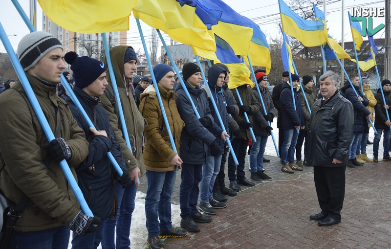 «Это наши украинские спартанцы»: в Николаеве почтили память погибших в бою под Крутами 19