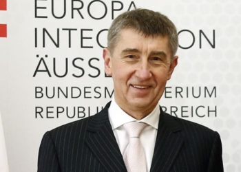 Парламент Чехии выразил недоверие новому правительству