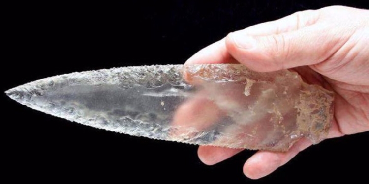 Археологи обнаружили хрустальное копье, возраст которого больше 5 тысяч лет