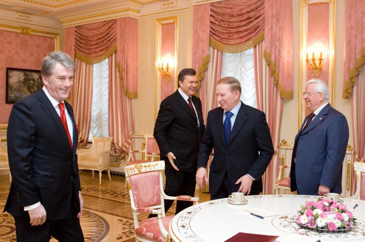 Ющенко - единственным из экс-президентов в прошлом году взял 0,3 млн.грн. пожизненного денежного содержания 1