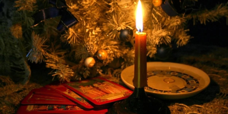 «Погадать на короля»: разные способы гадания в Сочельник