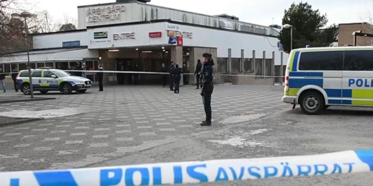 Взрыв в Стокгольме возле станции метро. Уже известно о 2 пострадавших