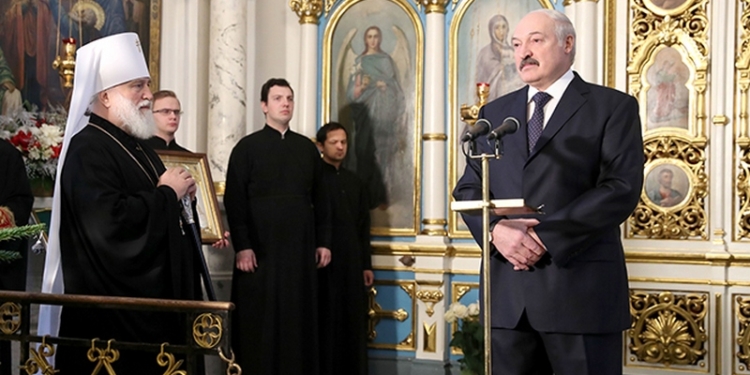 «Жизнь у нас не прекрасна, я это понимаю, она терпима» – Лукашенко считает, что у Беларуси есть шанс «подняться на ступеньку выше»