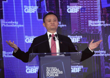 Трамп заблокировал продажу сервиса денежных переводов китайцам – владелец Alibaba готов был заплатить больше миллиарда