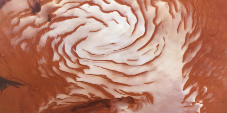 Хорошая новость для колонизаторов Марса: обнаружены залежи водяного льда на экваторе, легкодоступные для разработки