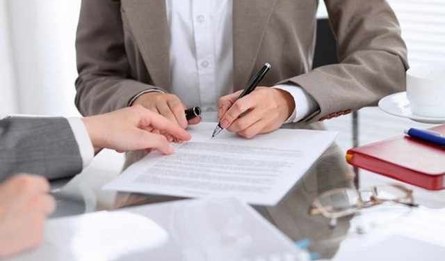 В одном месте. Наследство теперь будут оформлять по-новому