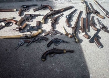 Экс-замначальника запорожской милиции подозревают в краже коллекции старинного оружия на 30 млн.грн